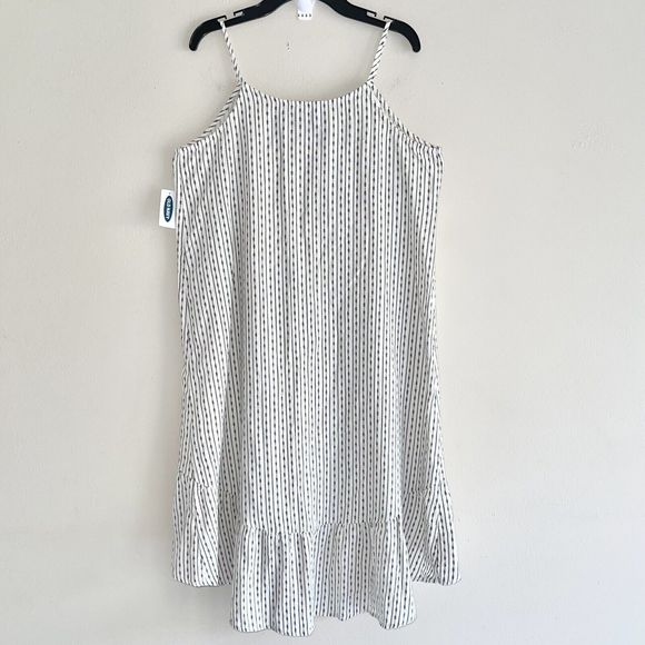 Old Navy Sleeveless Dress Plus Size 14 16 Minimalist High Low Hem Black Cream - Picture 6 of 10